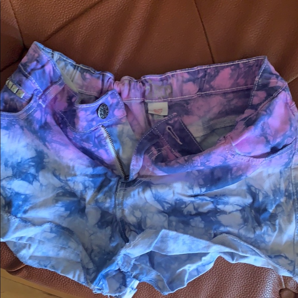 Colorful shorts - Picture 3 of 4
